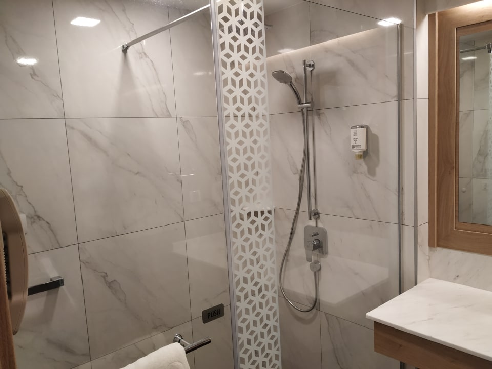 Zimmer Secrets Sunny Beach Resort & Spa