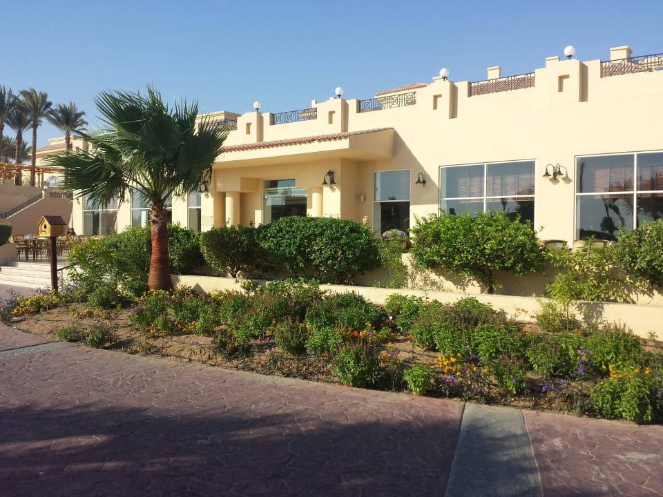 . Cleopatra Luxury Resort Makadi Bay