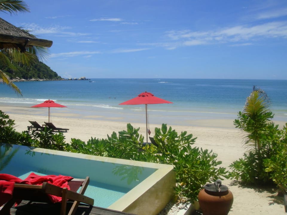 Villapool und Strand Anantara Rasananda Koh Phangan -  Villas