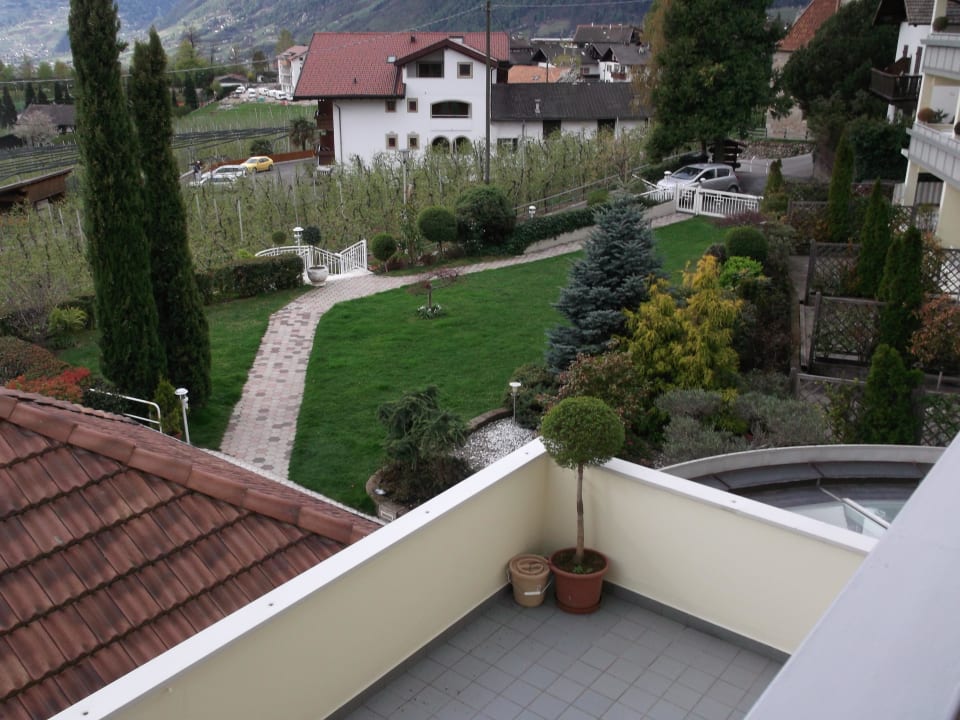 Gartenanlage Appartementhaus Residence Hirzer