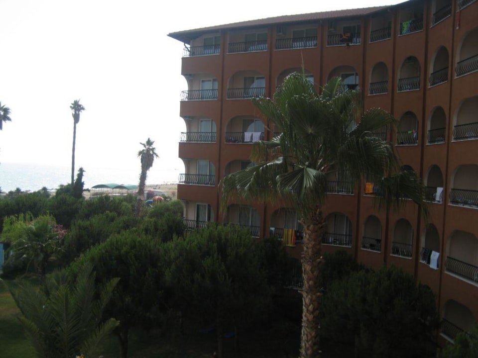 Vom Balkon aus... Club Turtas Beach Hotel
