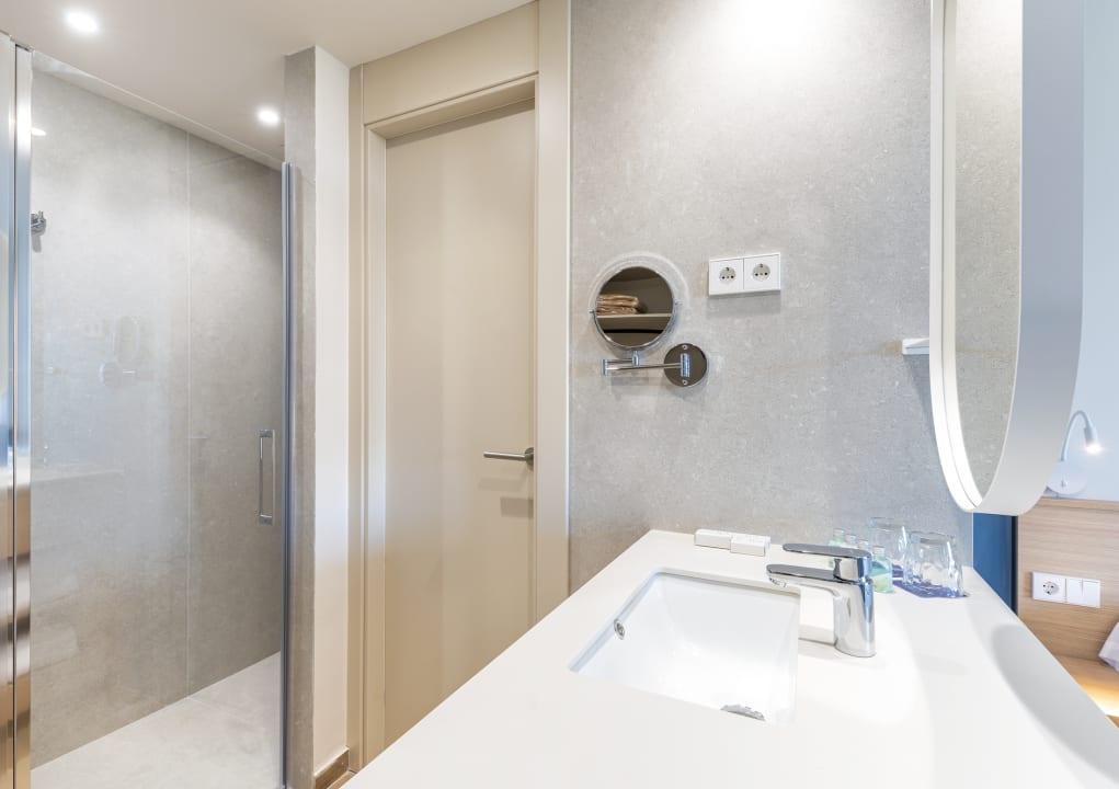 Zimmer Port Hotel Alicante City & Beach