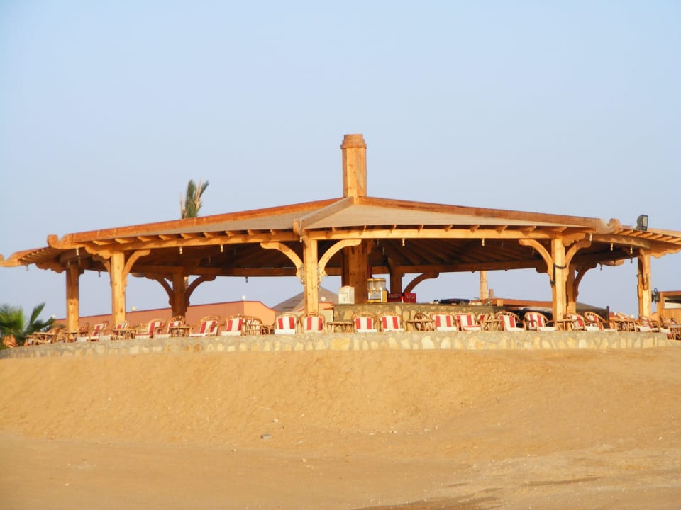 Die Beachbar Three Corners Happy Life Beach Resort