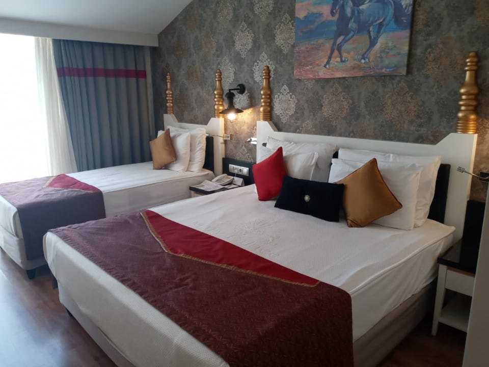 Zimmer Mary Hotel Side