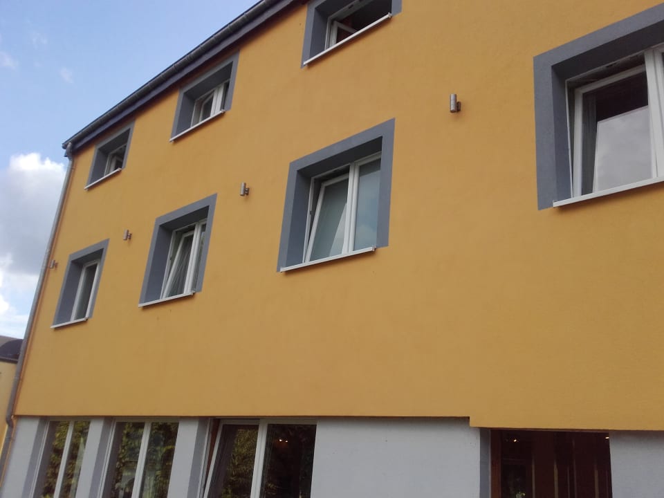 Außenansicht Hotel Aux Beaux Rivages En Gaume