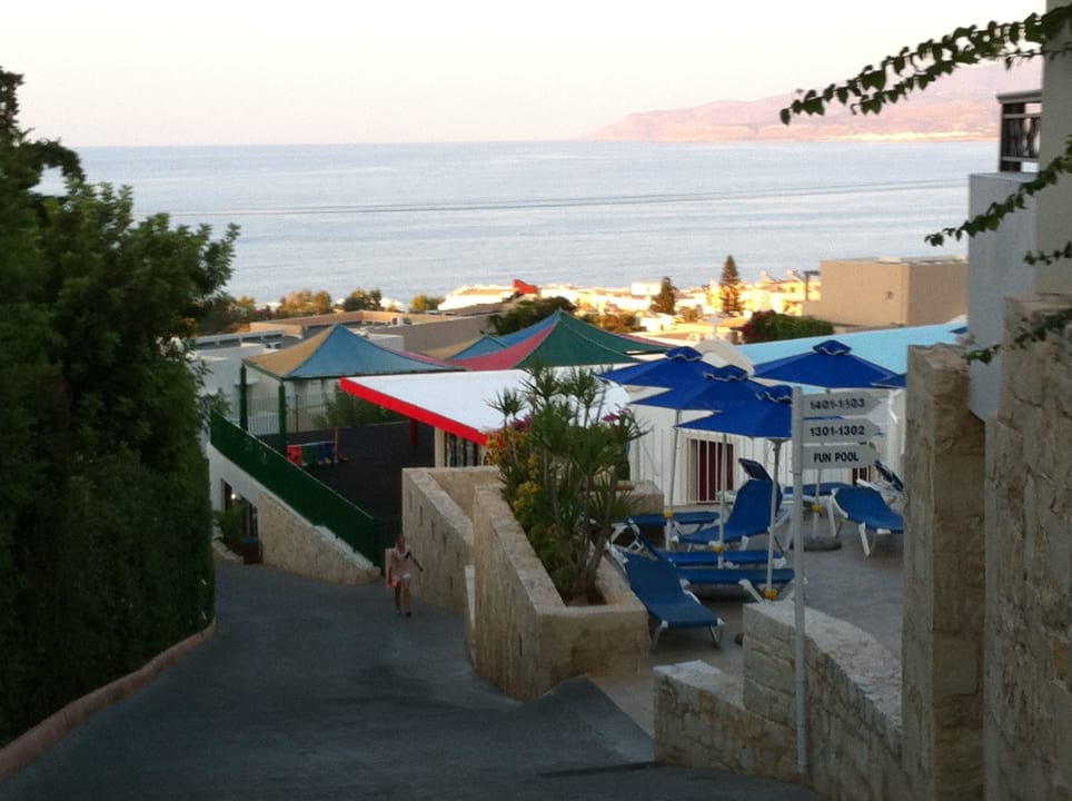 Außenanlge Grand Hotel Holiday Resort