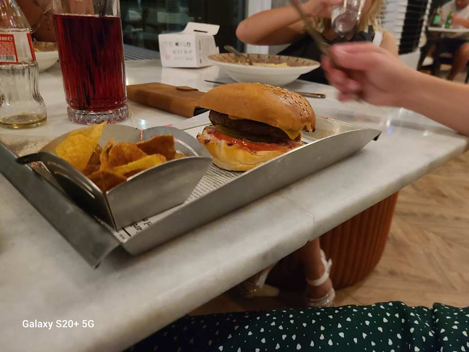 Gastro Rubi Platinum Sign