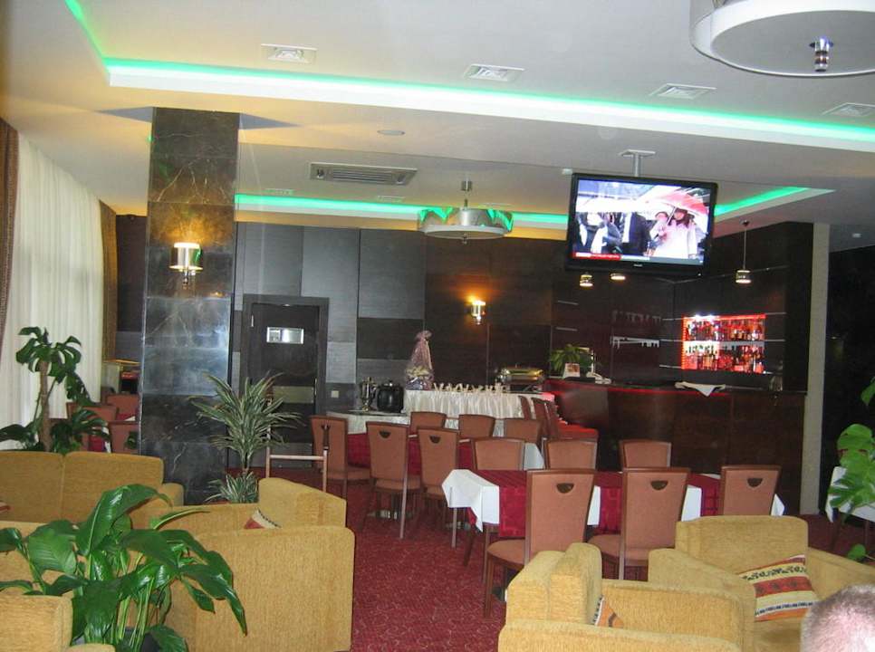 Lobby, Restaurant und Bar zugleich Hotel Oasis Inn