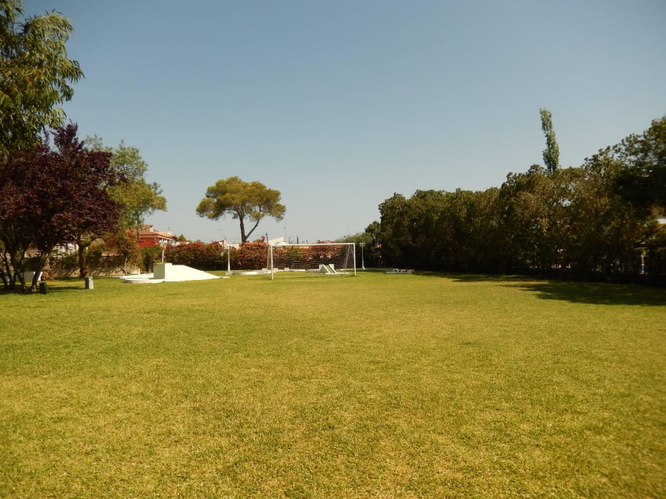 Fußballfeld BG Hotel Rei del Mediterrani Palace