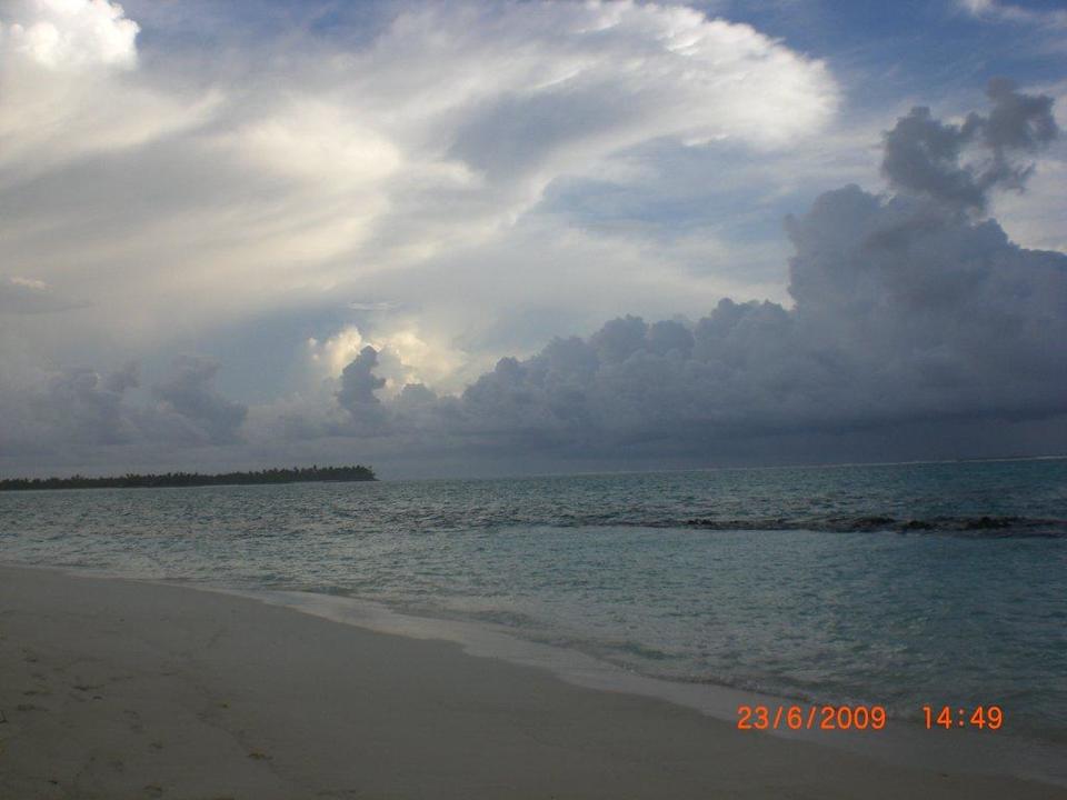 Da braut sich was zusammen Summer Island Maldives