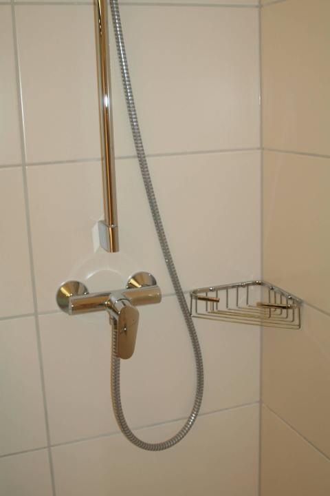 Prysznic H+ Hotel Köln Hürth