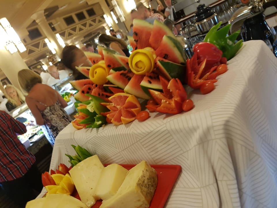 Weihnachtsbuffet - Früchte Hotel Riu Touareg