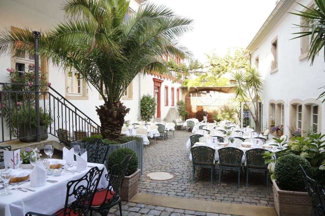 Eingedeckt für die Firmenveranstaltung Weinhaus Henninger Hotel