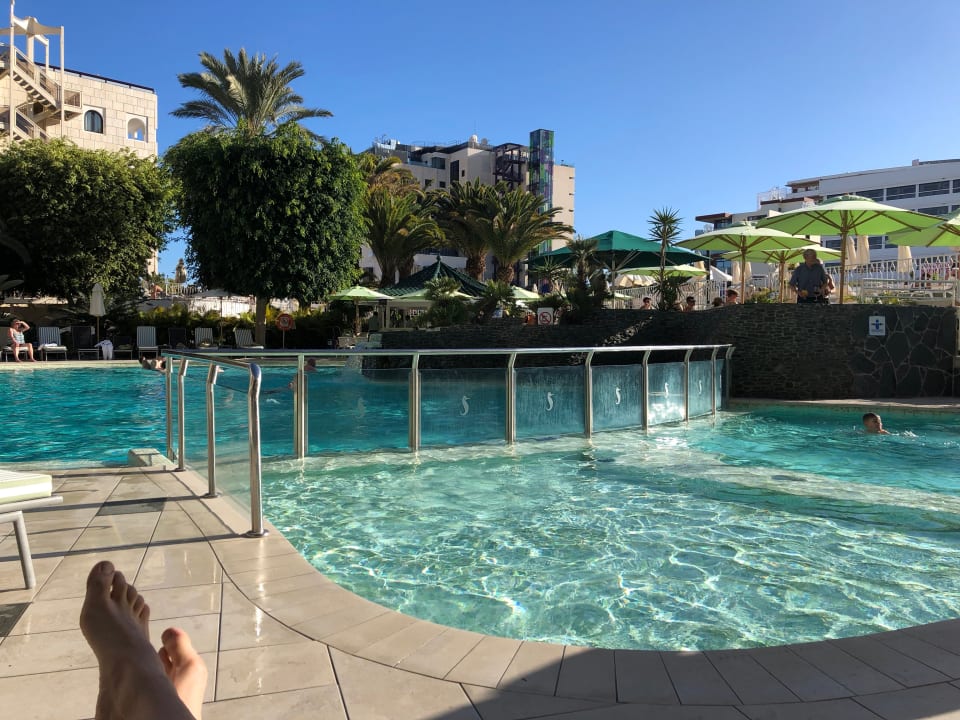 Pool Seaside Hotel Sandy Beach