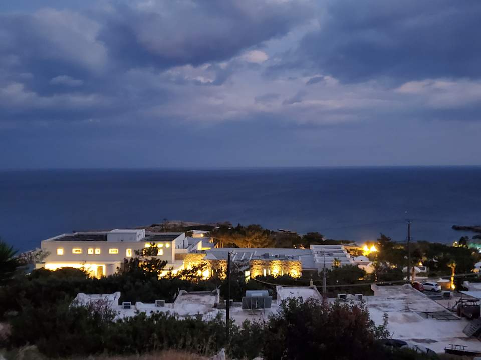 Außenansicht Hotel Kakkos Bay
