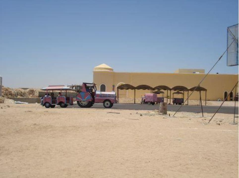 Bahn zum Strand Siva Golden Bay Makadi