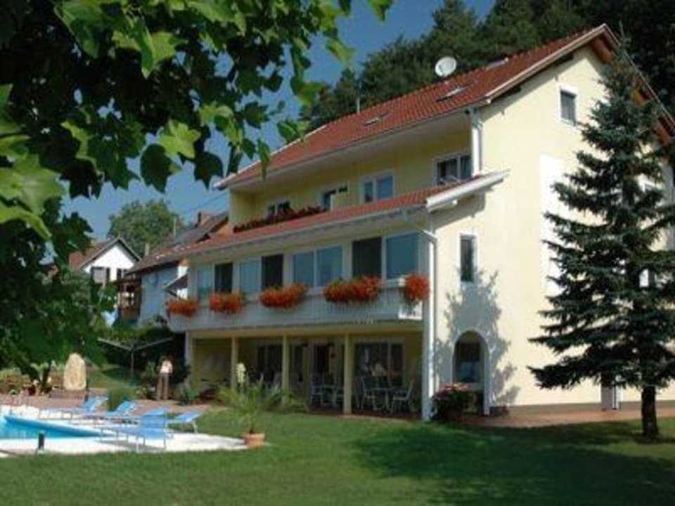 Aussenaufnahme Ferienwohnungen Brezjak