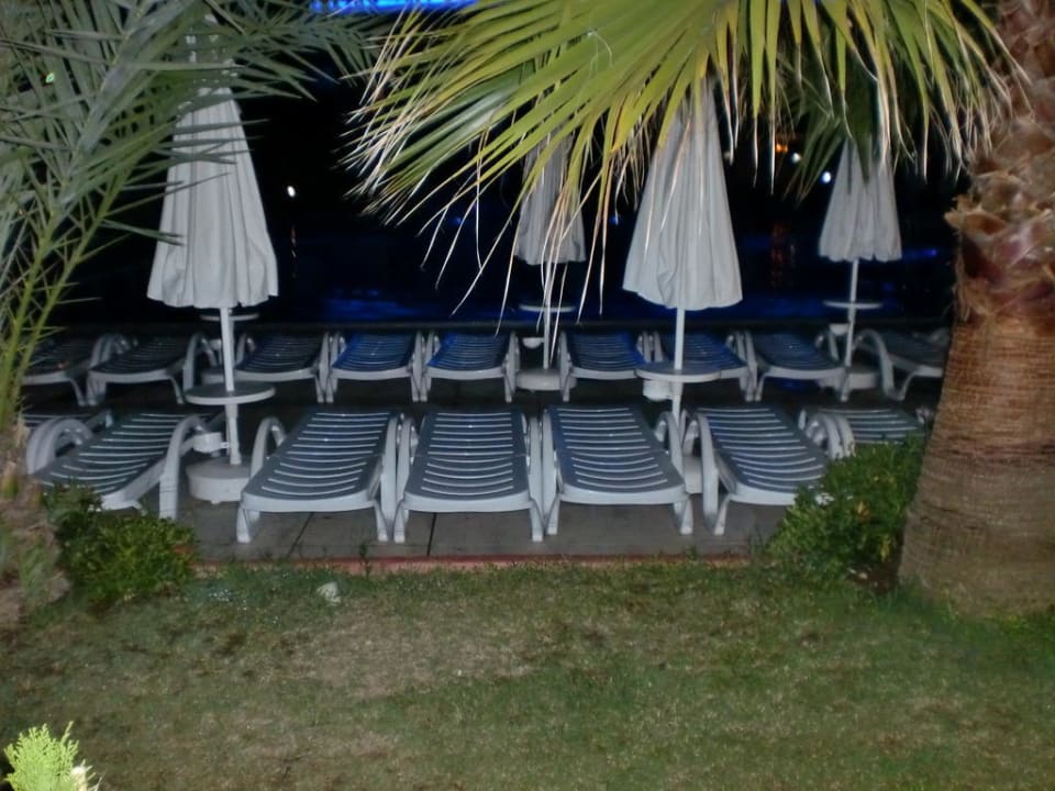 Nachtansicht Saphir Hotel & Villas