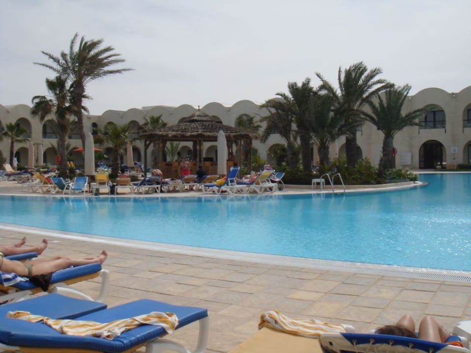 Teil des Pools Sentido Djerba Beach