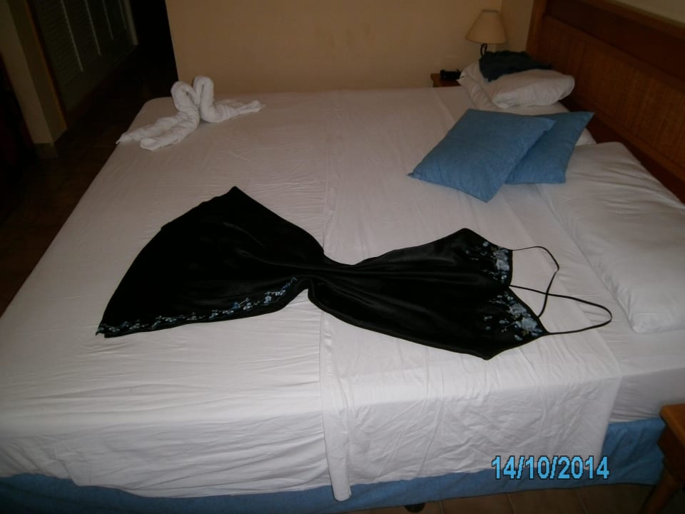 Vorbildlich gemachtes Bett Starfish Cuatro Palmas