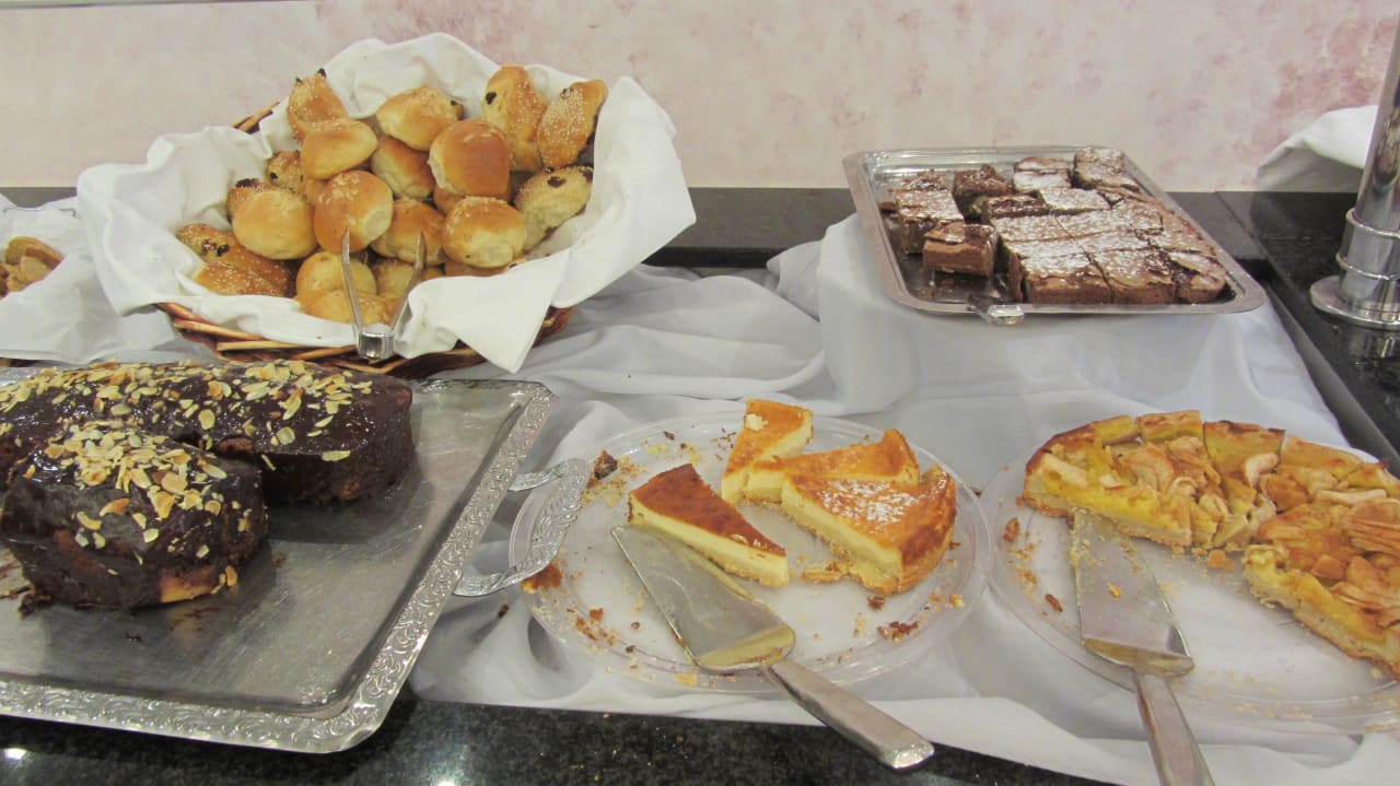 Frühstücksbuffet Hauptrestaurant Mitsis Selection Rinela