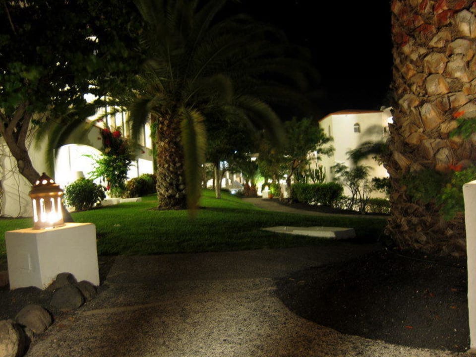 Hotelanlage abends Club Jandia Princess