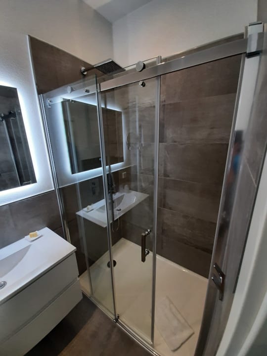 Zimmer Liebknecht 13