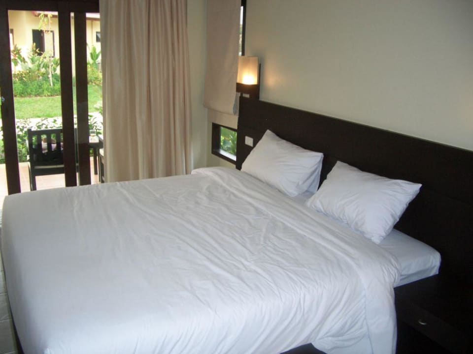 Bungalow Innenansicht Hotel Nang Thong Beach Resort 2