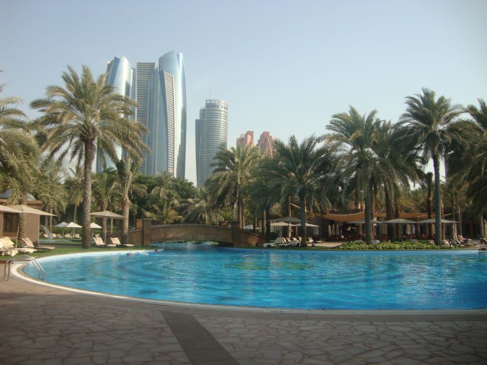 Pool Emirates Palace Mandarin Oriental