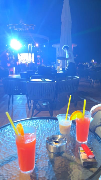 Gastro Azura Deluxe Resort & Spa Hotel