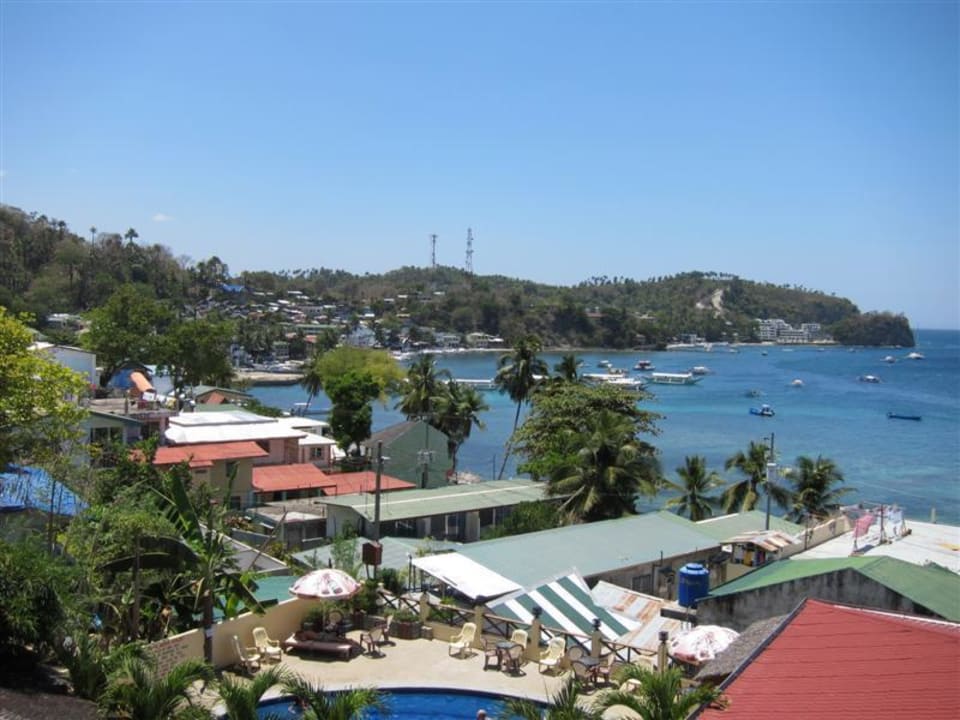 Blick auf Sabang Bay Oriental Sabang Hill Resort