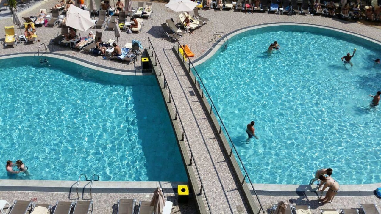 Blick auf dem Pool HVD Viva Club Hotel