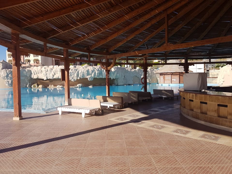 Pool Serenity Alpha Beach