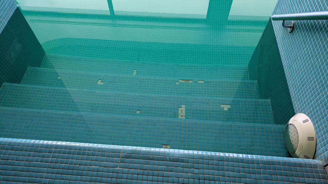 Pool Enigma - Nature & Water Hotel