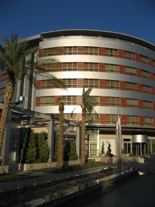 Modernes Hotelgebäude Hotel Abades Nevada Palace