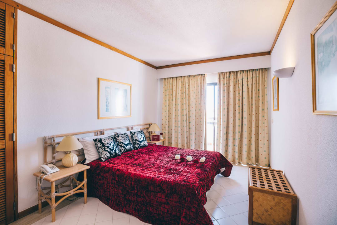 Zimmer Muthu Oura Praia Hotel