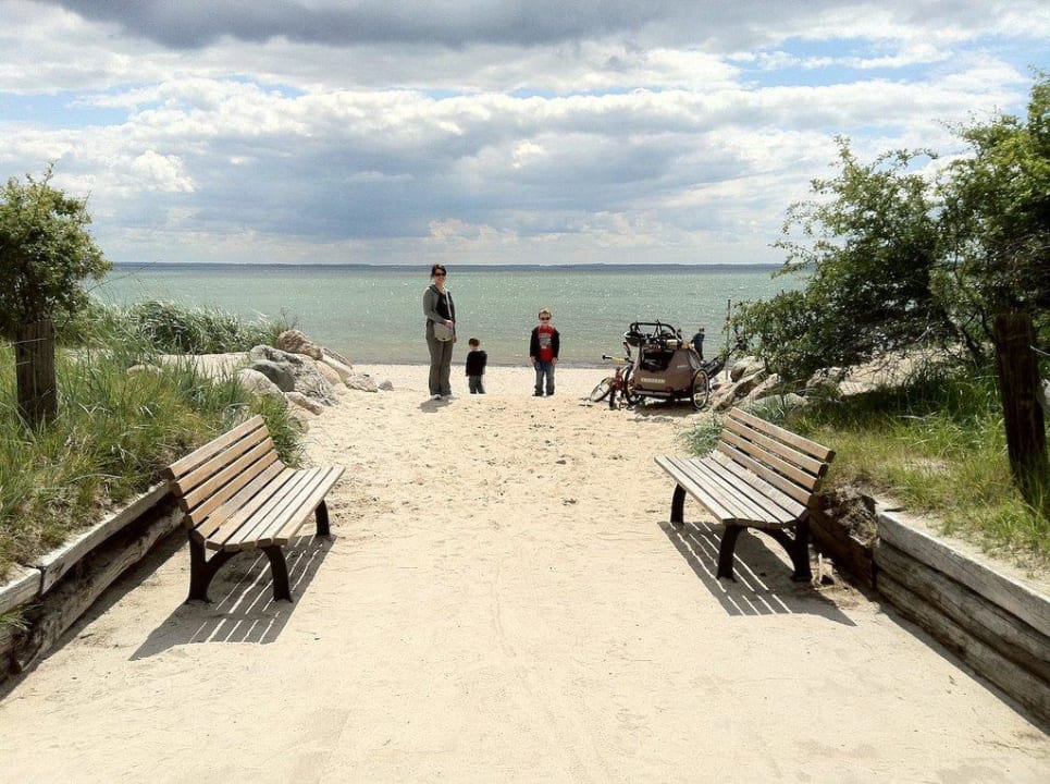 Durchgang zum Strand Strandhäuser am Leuchtturm