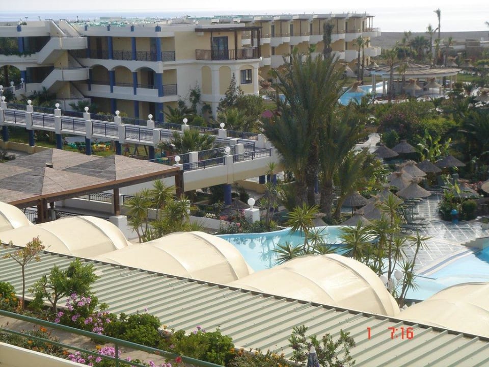 Z pokoju Atrium Palace Thalasso Spa Resort & Villas