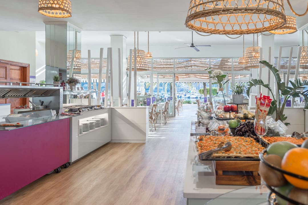 Gastro FERGUS Style Soller Beach