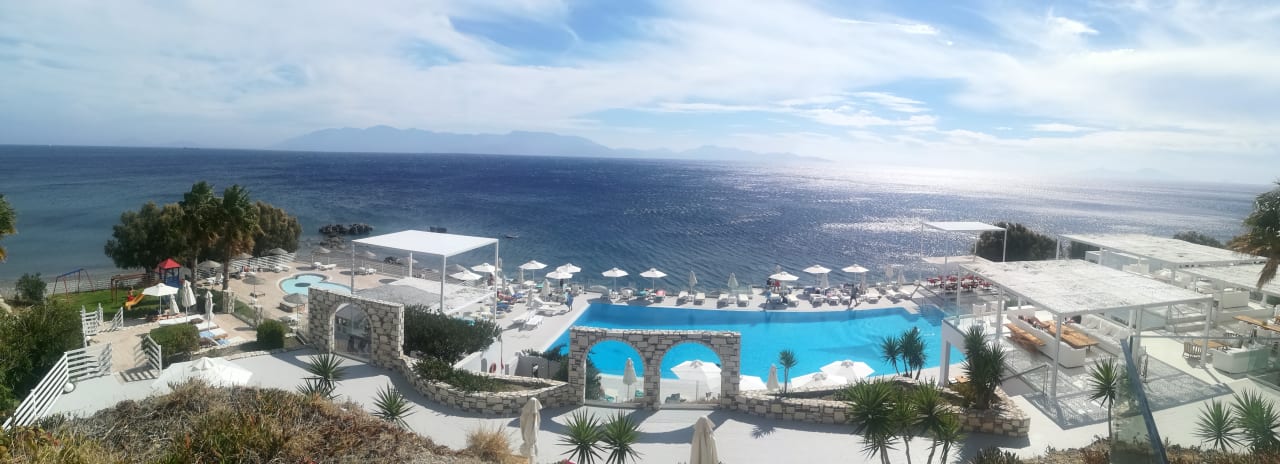 Ausblick Dimitra Beach Hotel & Suites