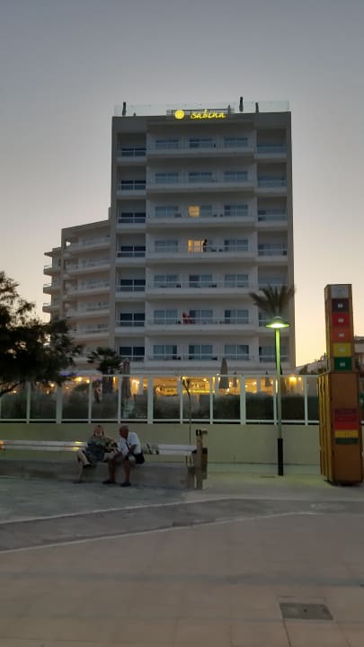 Außenansicht Sabina Hotel & Suites