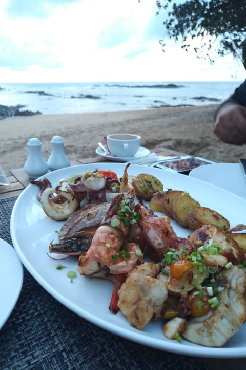 Gastro Ocean Breeze Resort