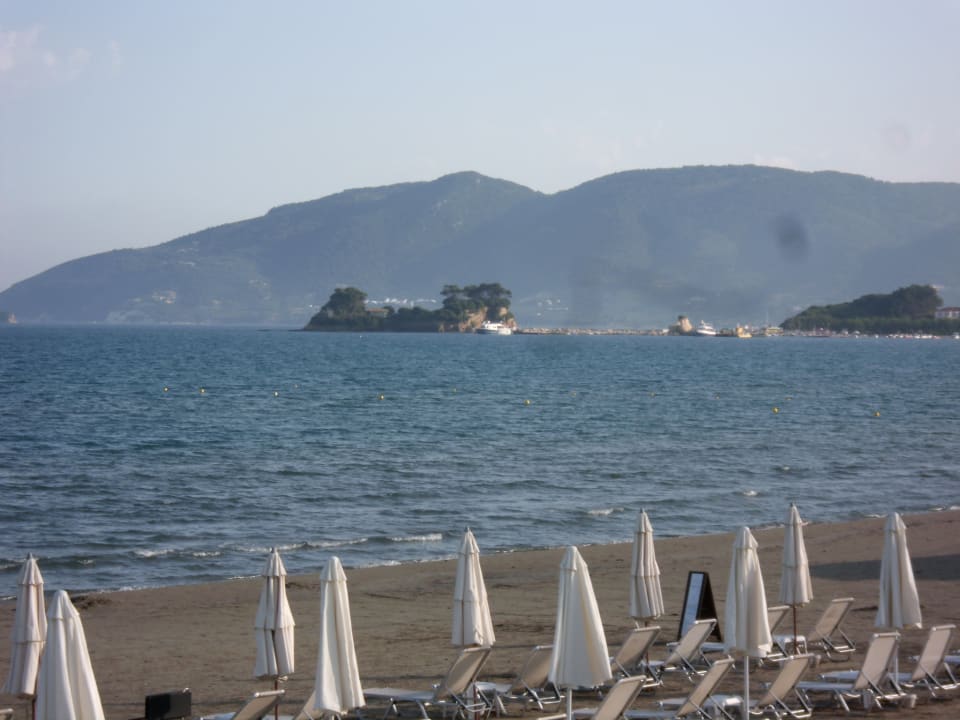 Strand mit Blick nach Cameo Island Galaxy Beach Resort - BW Premier Collection