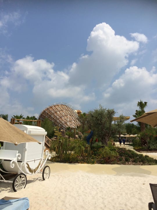 Künstlicher Strand im Aquapark The Land of Legends Kingdom Hotel