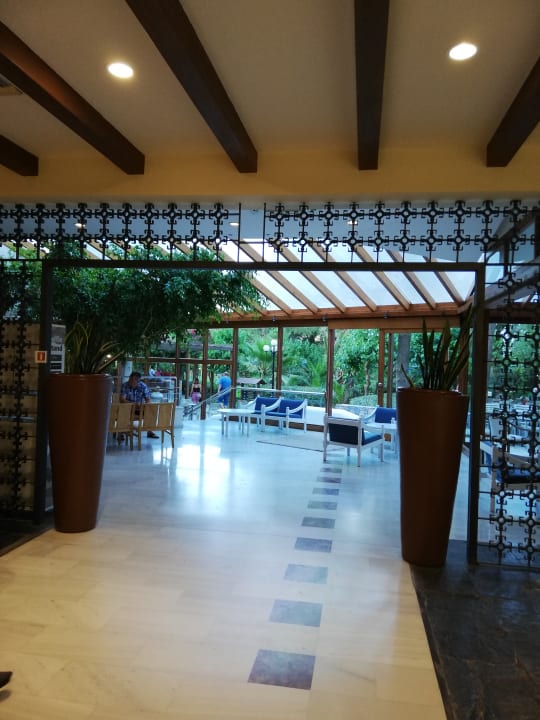 Lobby Apollonia Beach Resort & Spa