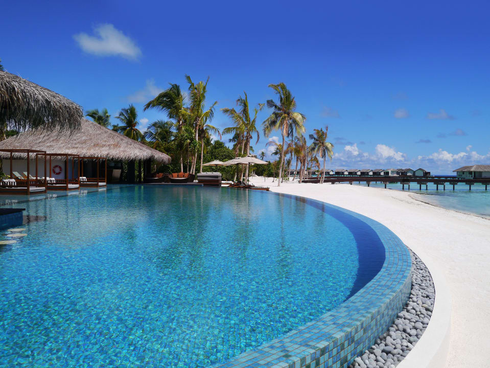 Swimming pool The Residence Maldives