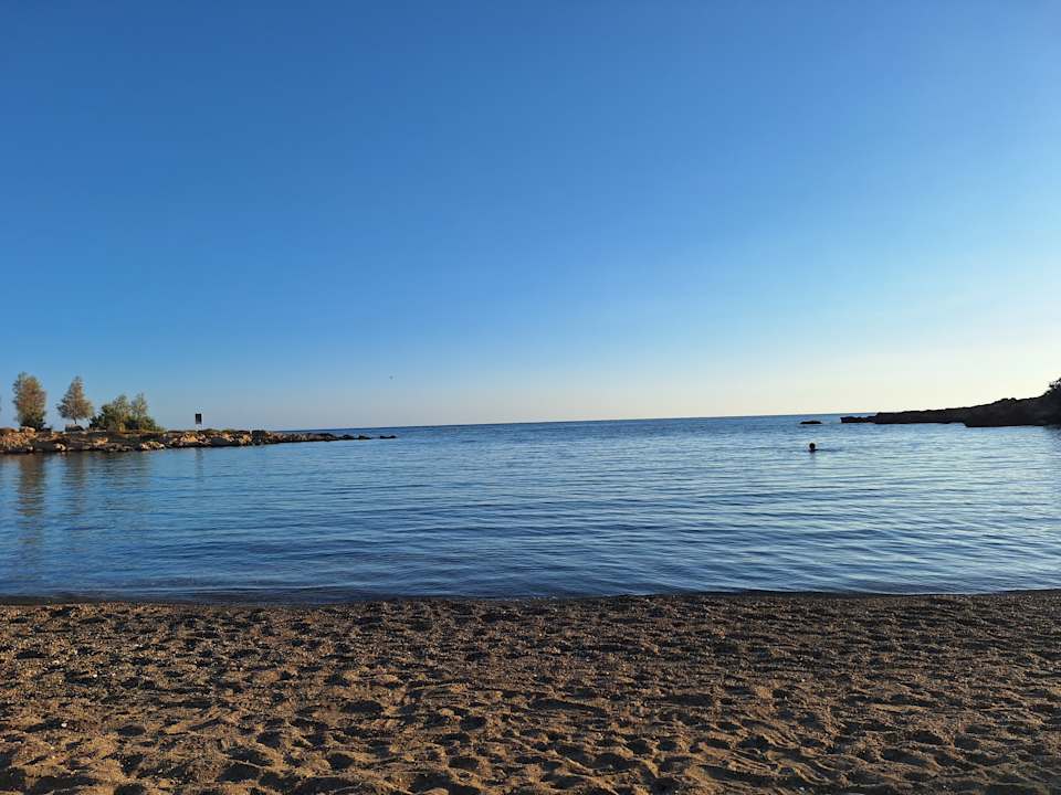 Strand Crystal Springs Beach Hotel