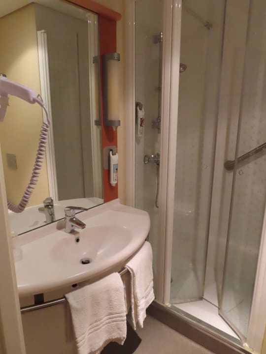 Zimmer ibis Hotel Porto Centro