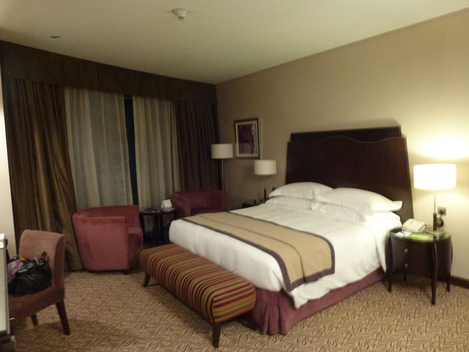 Schönes Bett Rose Rayhaan by Rotana