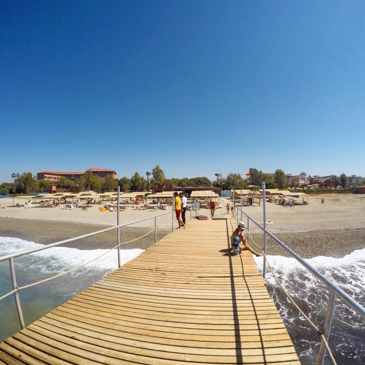 Strand Club Turtas Beach Hotel